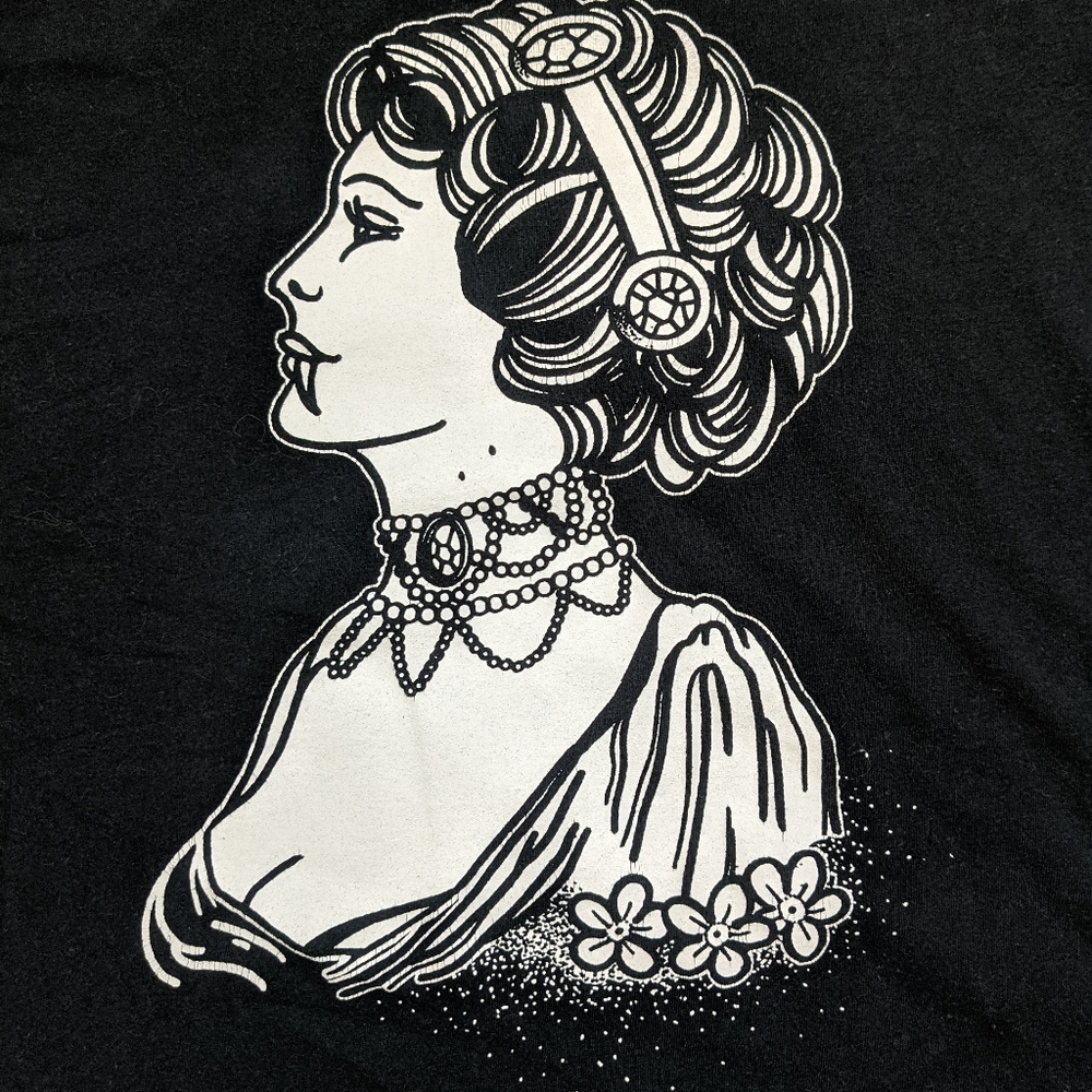 Sadboykurt tattoo vampire woman t-shirt medium black Halloween fall spooky